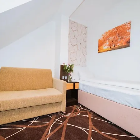 Hubertus Pensjonat 3*