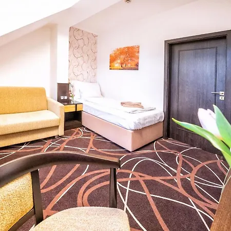 Hubertus 3*